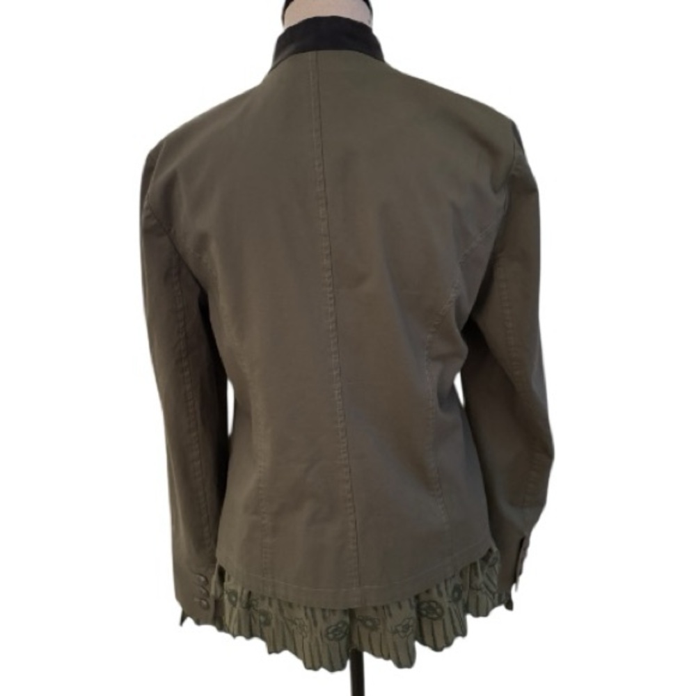 Sundance Women's Blazer with Button Accents - Picture 4 of 5